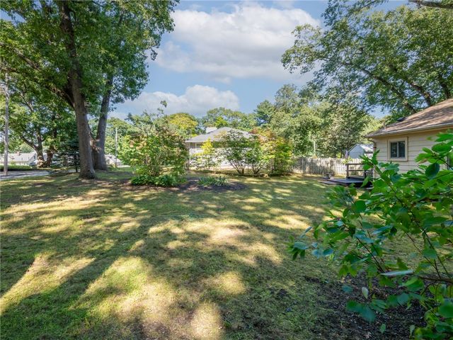 133 Inman Avenue, Warwick, RI 02886