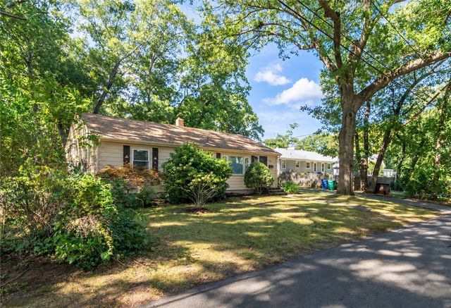 133 Inman Avenue, Warwick, RI 02886