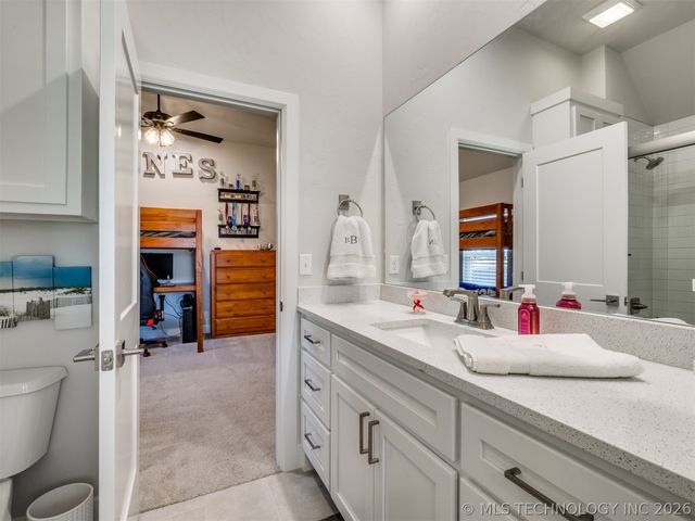 13605 S 21st Place E, Bixby, OK 74008