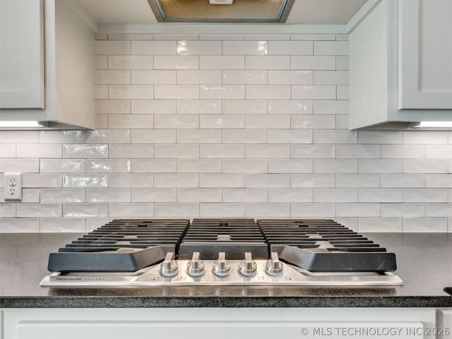 13605 S 21st Place E, Bixby, OK 74008