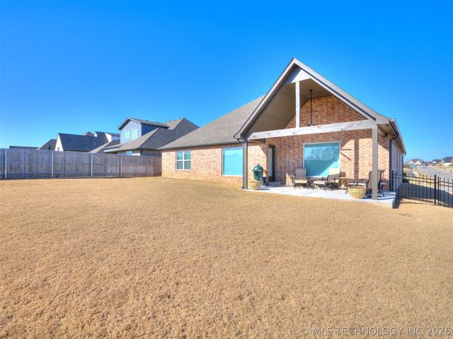 13605 S 21st Place E, Bixby, OK 74008
