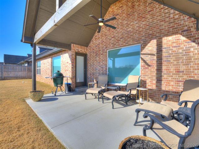 13605 S 21st Place E, Bixby, OK 74008
