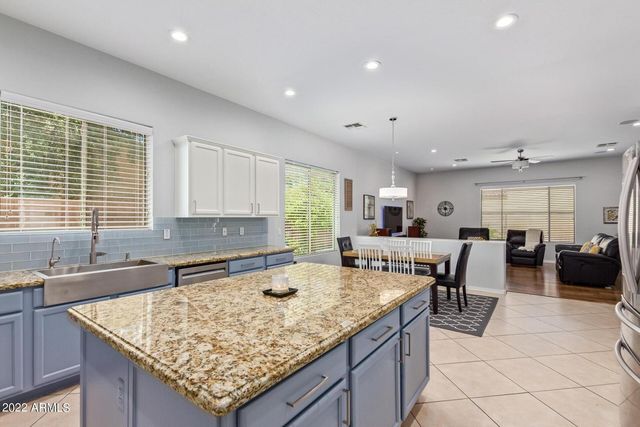 4250 S Lafayette Drive, Chandler, AZ 85249