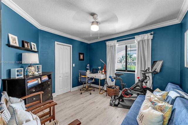 15742 SW 102nd Lane, Miami, FL 33196