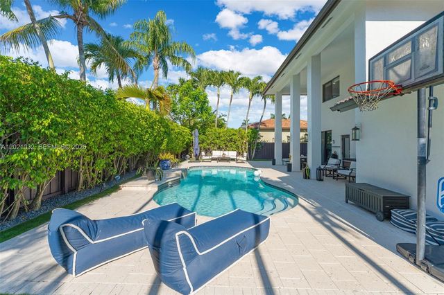 15742 SW 102nd Lane, Miami, FL 33196