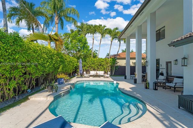 15742 SW 102nd Lane, Miami, FL 33196