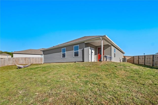 2651 Broken Spoke Lane, Farmington, AR 72730