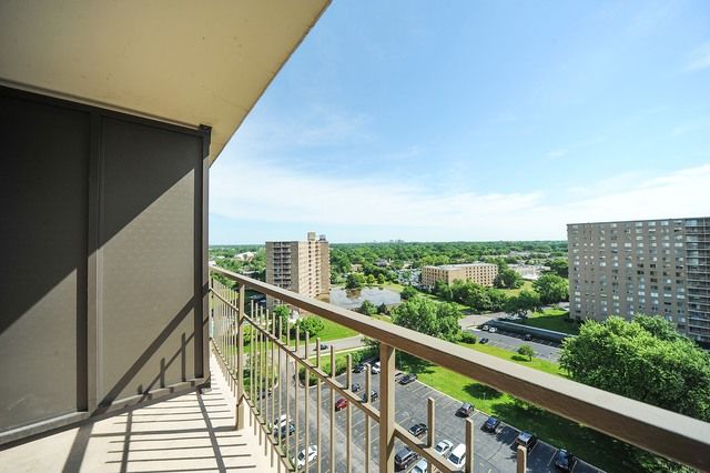 7033 N Kedzie Avenue 1410, Chicago, IL 60645