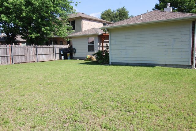 3201 Kingsbrook Drive, Wylie, TX 75098