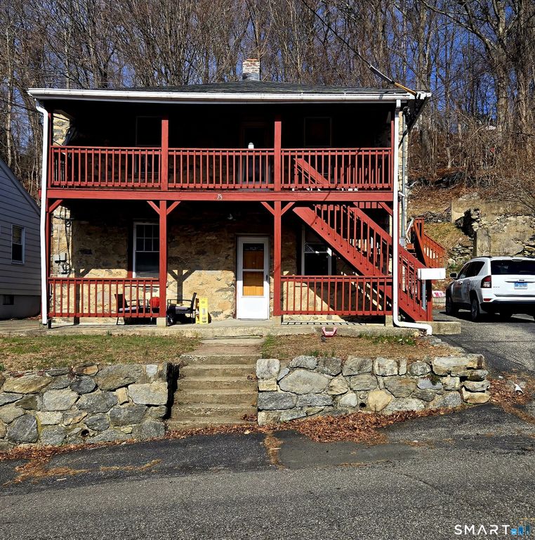 73 Woodbridge Avenue, Ansonia, CT 06401