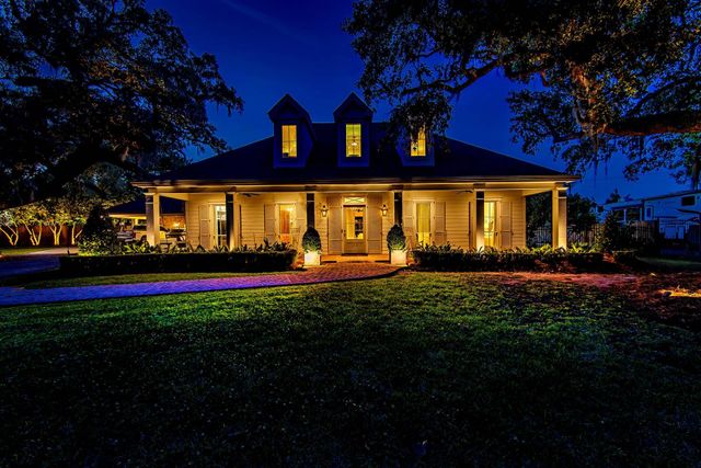 115 Krumbhaar Circle, Houma, LA 70360