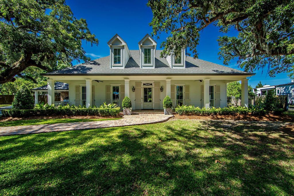 115 Krumbhaar Circle, Houma, LA 70360