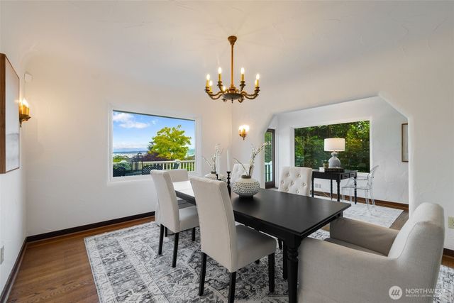 3824 48th Avenue NE, Seattle, WA 98105