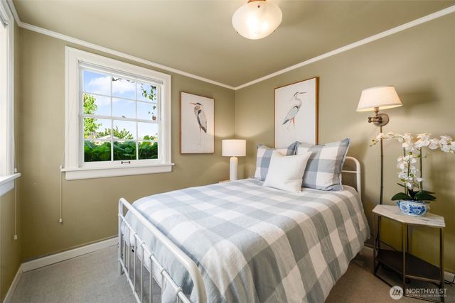 3824 48th Avenue NE, Seattle, WA 98105