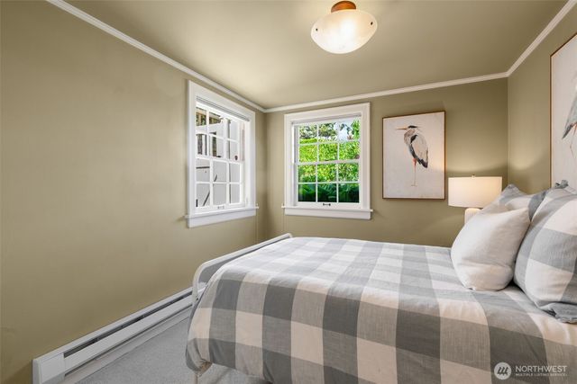 3824 48th Avenue NE, Seattle, WA 98105