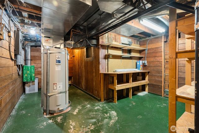 3824 48th Avenue NE, Seattle, WA 98105