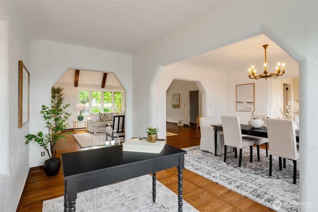 3824 48th Avenue NE, Seattle, WA 98105