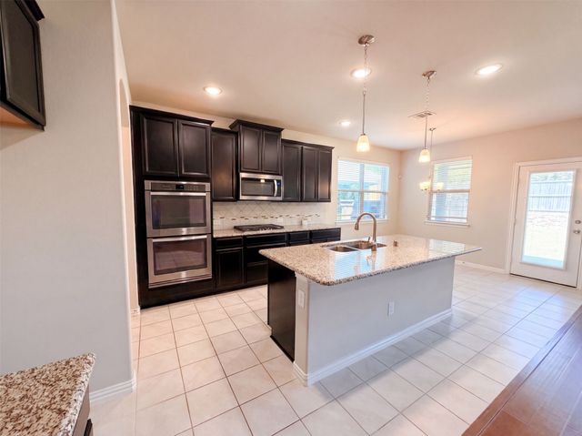 2054 Avondown Road, Forney, TX 75126
