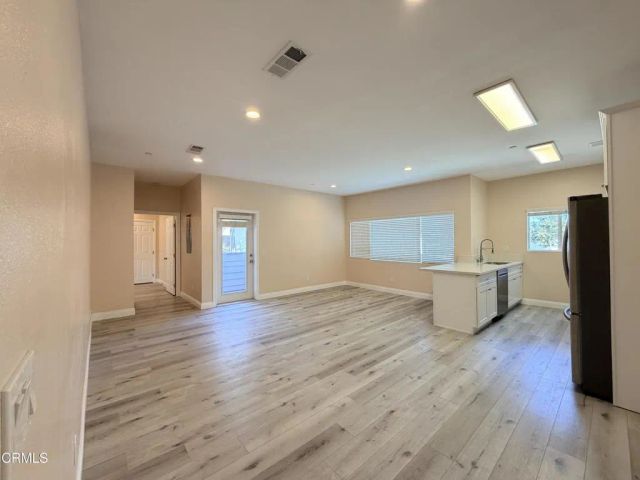 2500 Hermosa Avenue C, Montrose, CA 91020