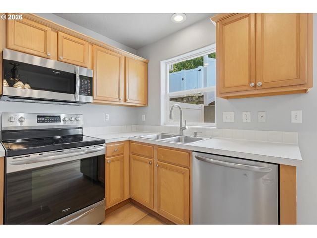 400 Se 2ND St, Troutdale, OR 97060