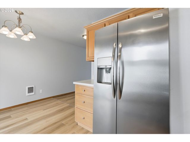 400 Se 2ND St, Troutdale, OR 97060