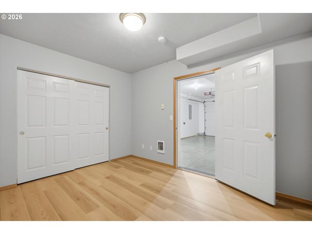 400 Se 2ND St, Troutdale, OR 97060