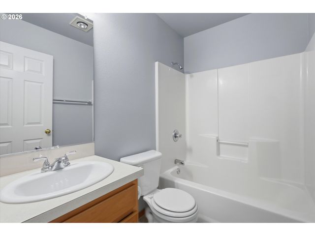 400 Se 2ND St, Troutdale, OR 97060