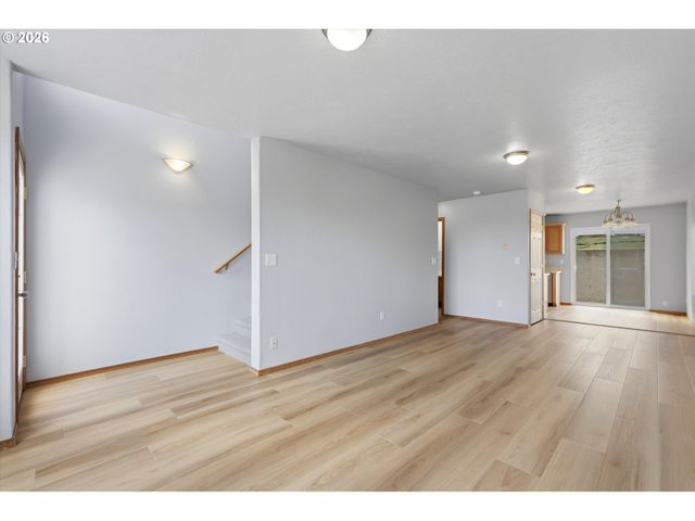 400 Se 2ND St, Troutdale, OR 97060