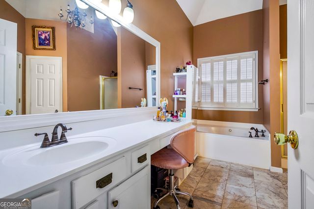 618 Millrun Court, Macon, GA 31210