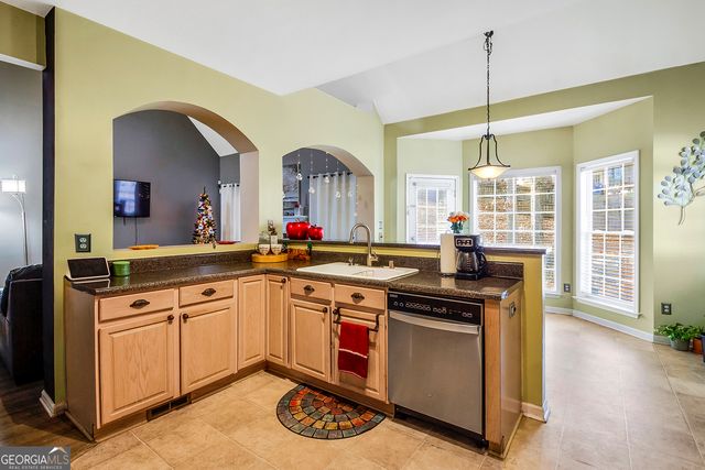 618 Millrun Court, Macon, GA 31210