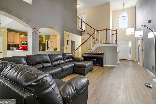 618 Millrun Court, Macon, GA 31210