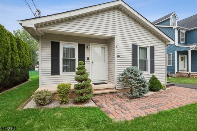 179 Maple St, Bridgewater Twp., NJ 08807