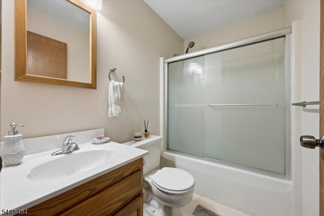 179 Maple St, Bridgewater Twp., NJ 08807