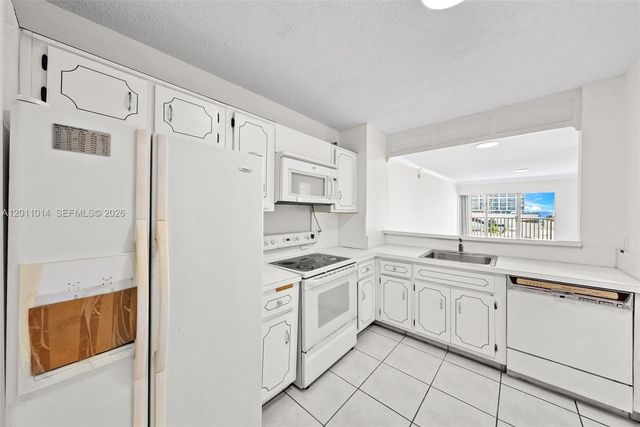 6855 Abbott Ave 801, Miami Beach, FL 33141