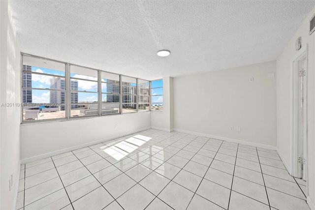 6855 Abbott Ave 801, Miami Beach, FL 33141
