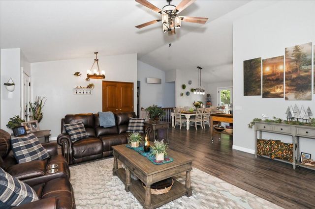 4210 Creekwood Place, Hermantown, MN 55811