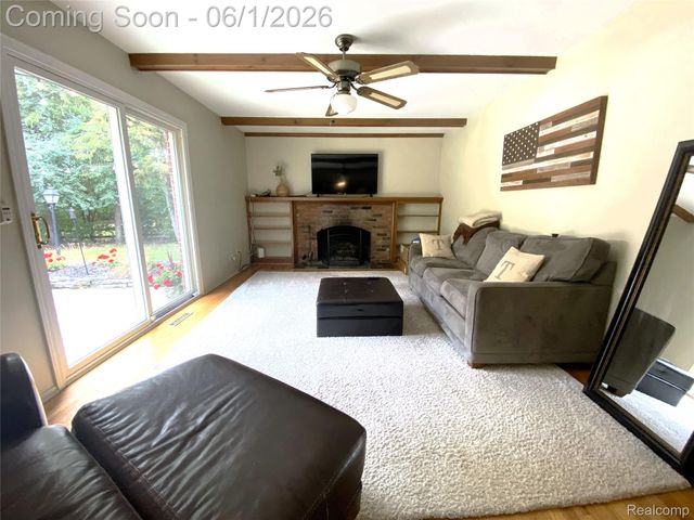 1707 Fox River Drive, Bloomfield Hills, MI 48304