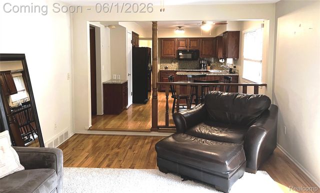1707 Fox River Drive, Bloomfield Hills, MI 48304