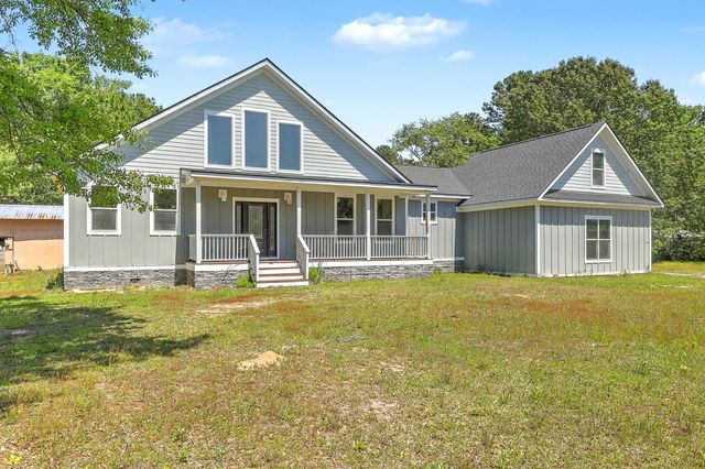 1088 Hard Pinch Road, Moncks Corner, SC 29461