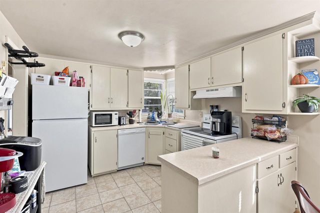 228 KAMPS STREET, Combined Locks, WI 54113