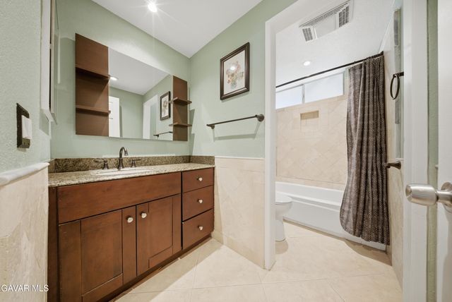 37945 26th Street, Palmdale, CA 93550