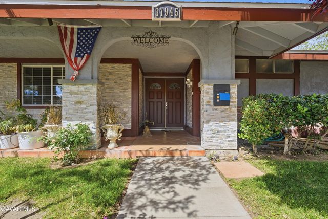 37945 26th Street, Palmdale, CA 93550