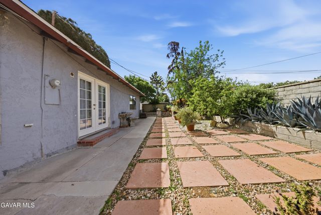 37945 26th Street, Palmdale, CA 93550