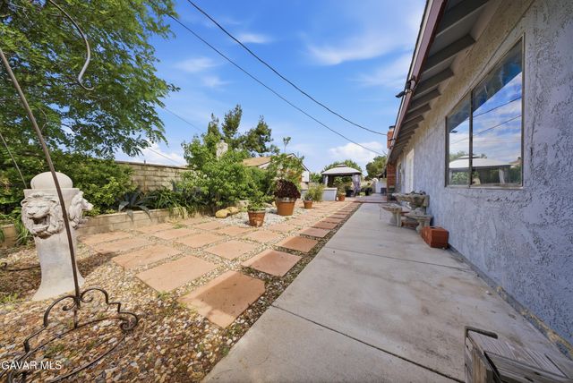 37945 26th Street, Palmdale, CA 93550