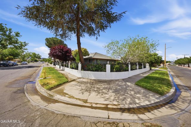 37945 26th Street, Palmdale, CA 93550