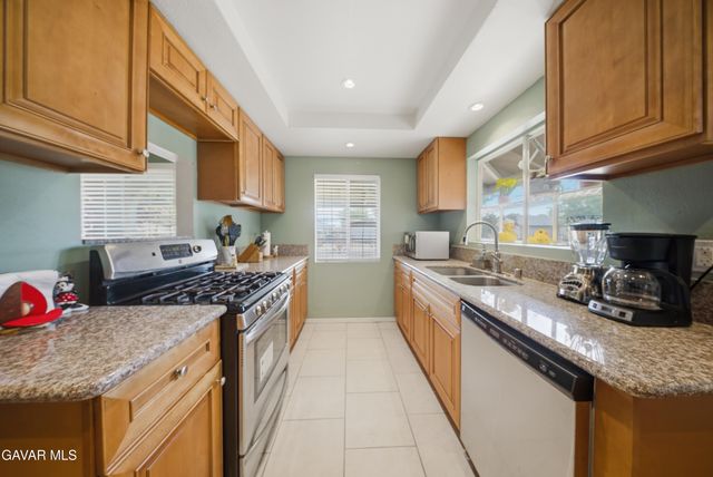 37945 26th Street, Palmdale, CA 93550