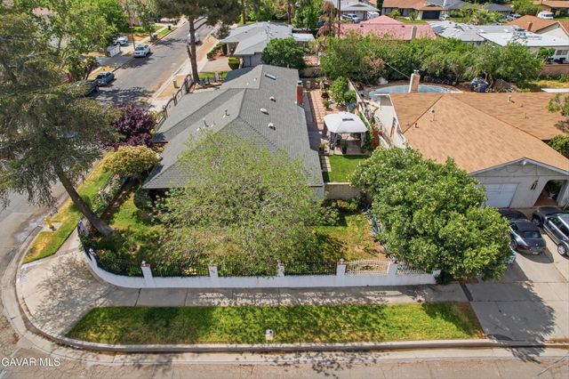 37945 26th Street, Palmdale, CA 93550