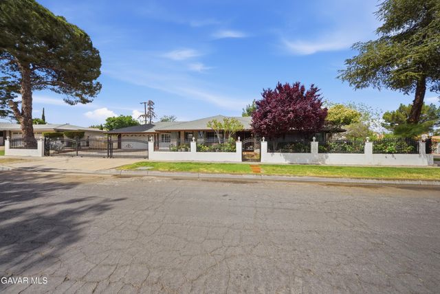 37945 26th Street, Palmdale, CA 93550