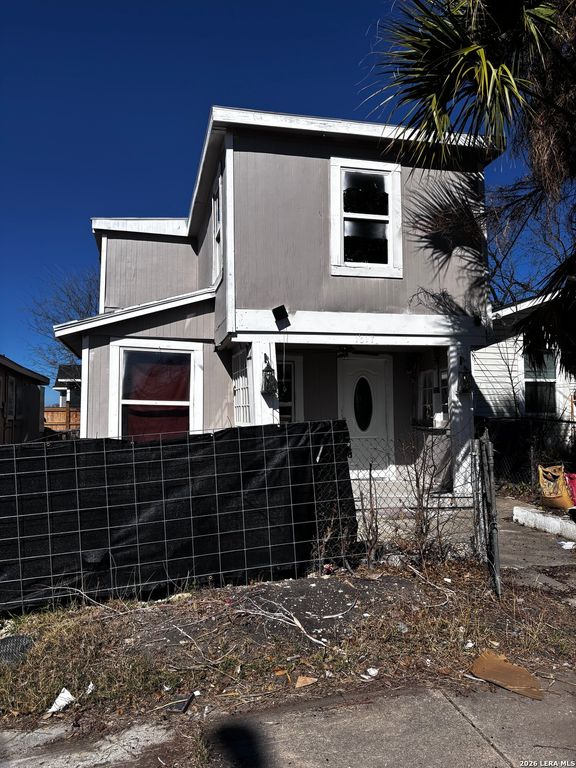 1617 Santiago, San Antonio, TX 78207