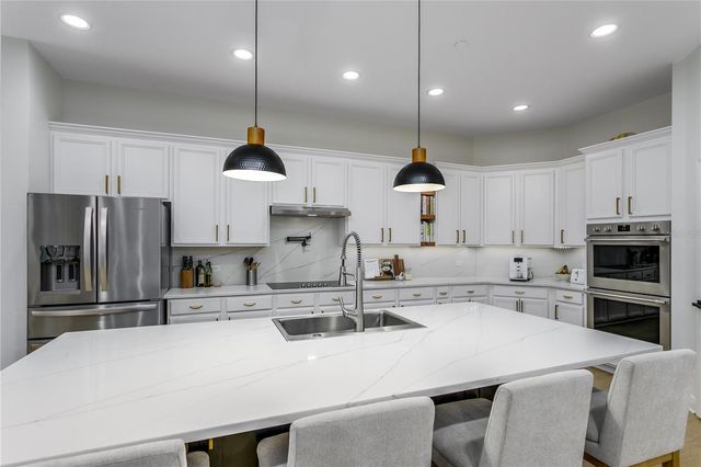 12116 SAN CHALIFORD COURT, Tampa, FL 33626